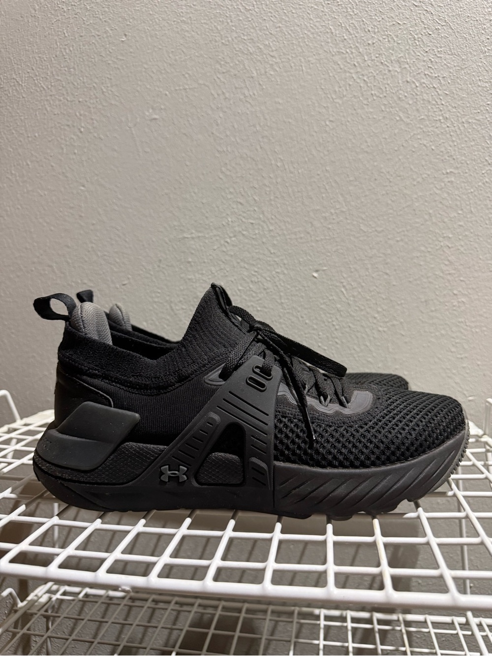 Under Armour Training Shoes – Women’s 10 – All Black – Gym / Cross Training